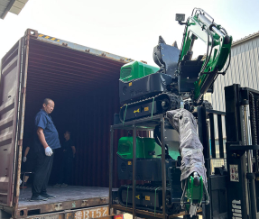 Pakowanie i wysyłka minikoparki