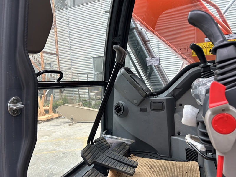 Escavatore da 16 tonnellate