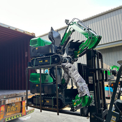 Excavator Packing and Shipping