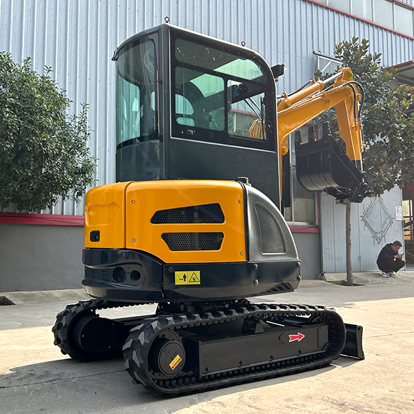 mini-pelle de 2 tonnes