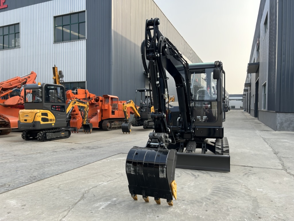 Minikoparka 3,5 tony