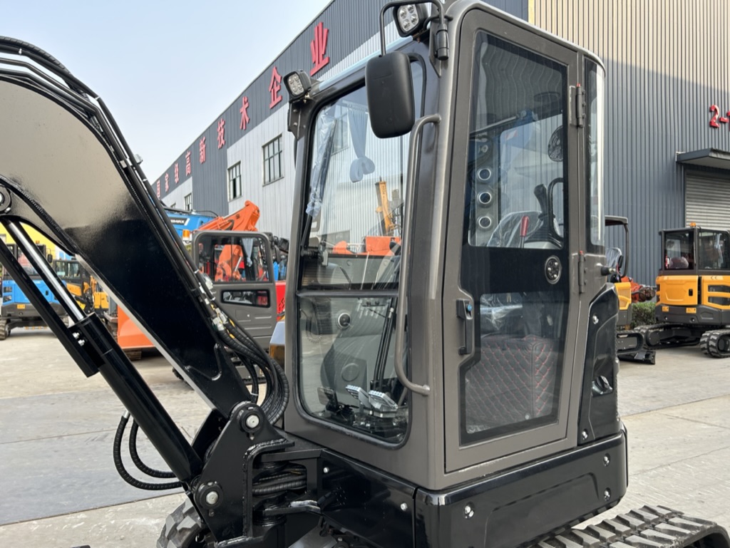 Minikoparka 3,5 tony