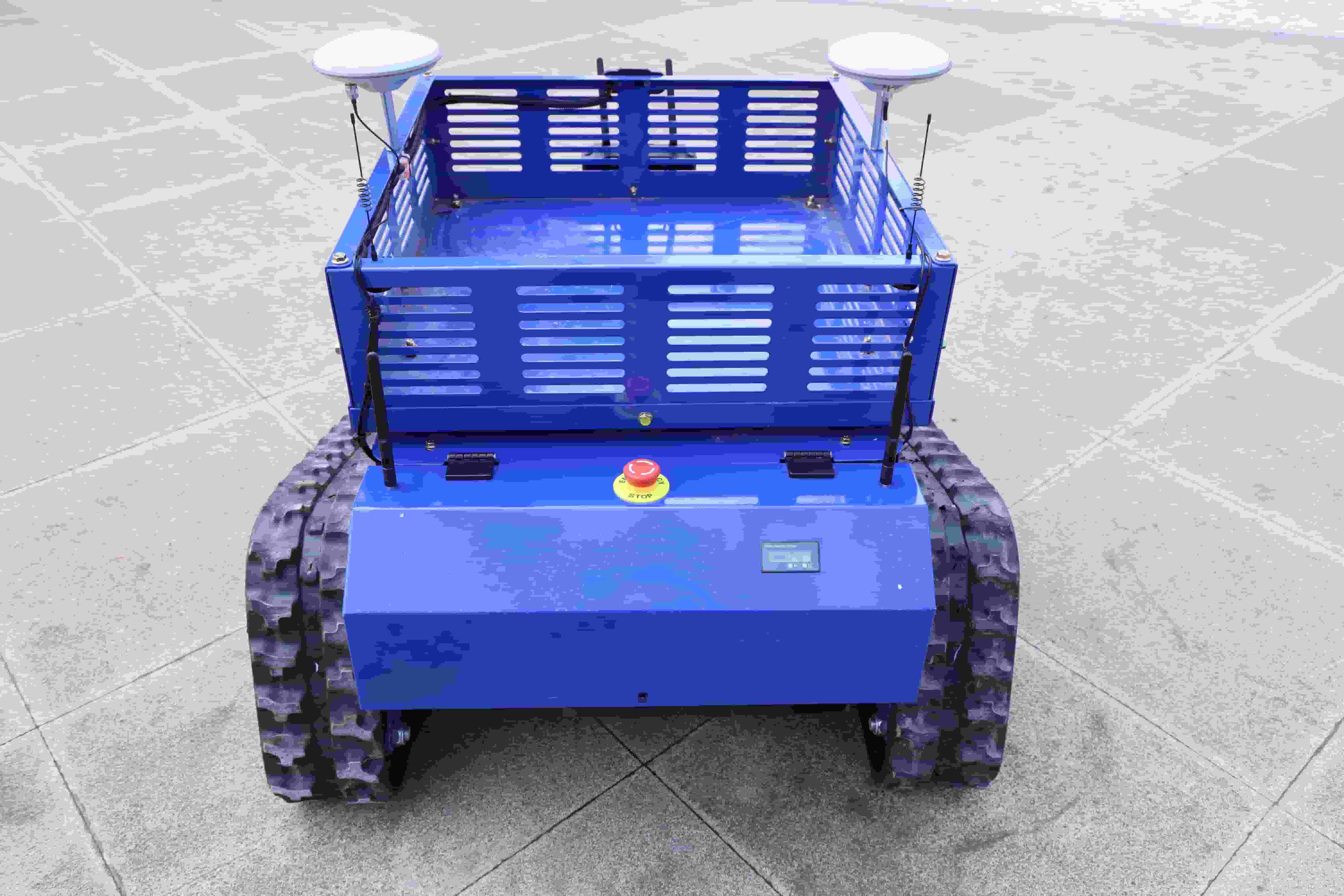 جزازة عشب زراعية AWY-550 مزودة بنظام تحديد المواقع العالمي (GPS)