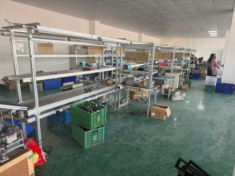 usine de tondeuses à gazon.jpg usine de tondeuses à gazon.jpg