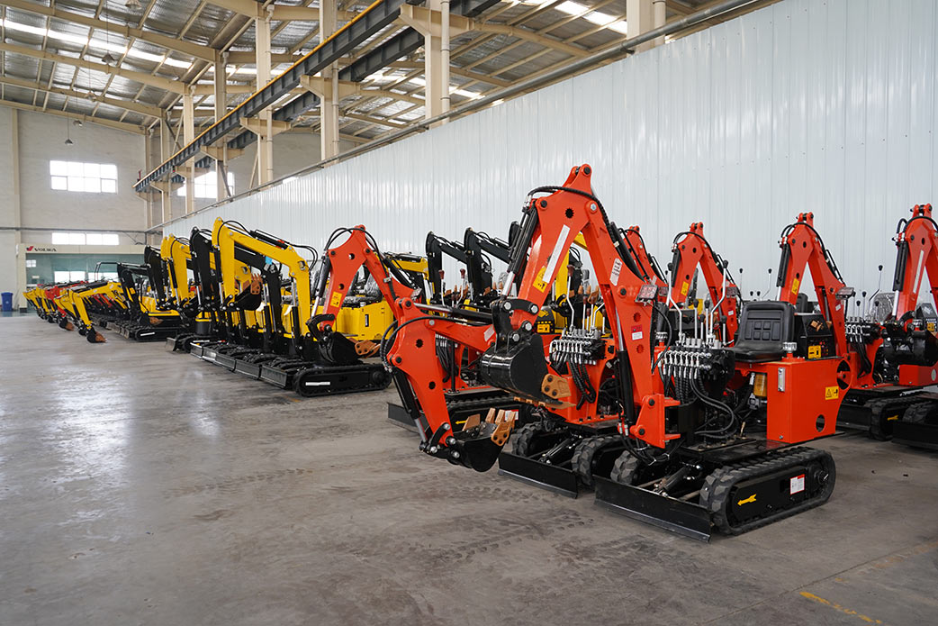 Zwiedzanie fabryki koparek