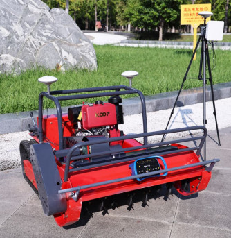 Ferngesteuerter Schlegelmäher AWY 800S